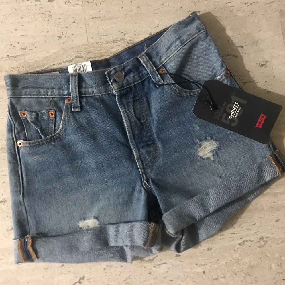 Levi’s 501 shorts mid-rise